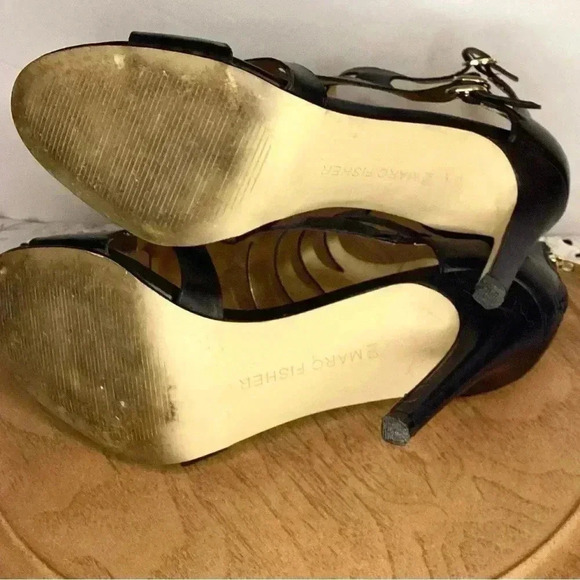 Marc Fisher Black Leather Jambee Heel Sandals Size 8M - Picture 8 of 10